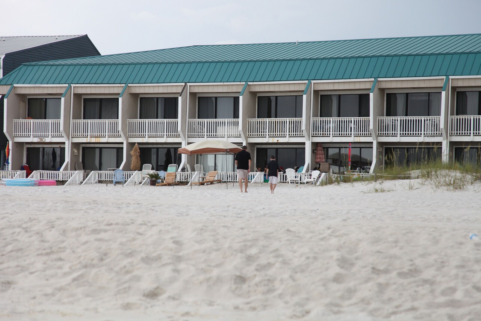 Pirates Cove 118 gallery photo 6