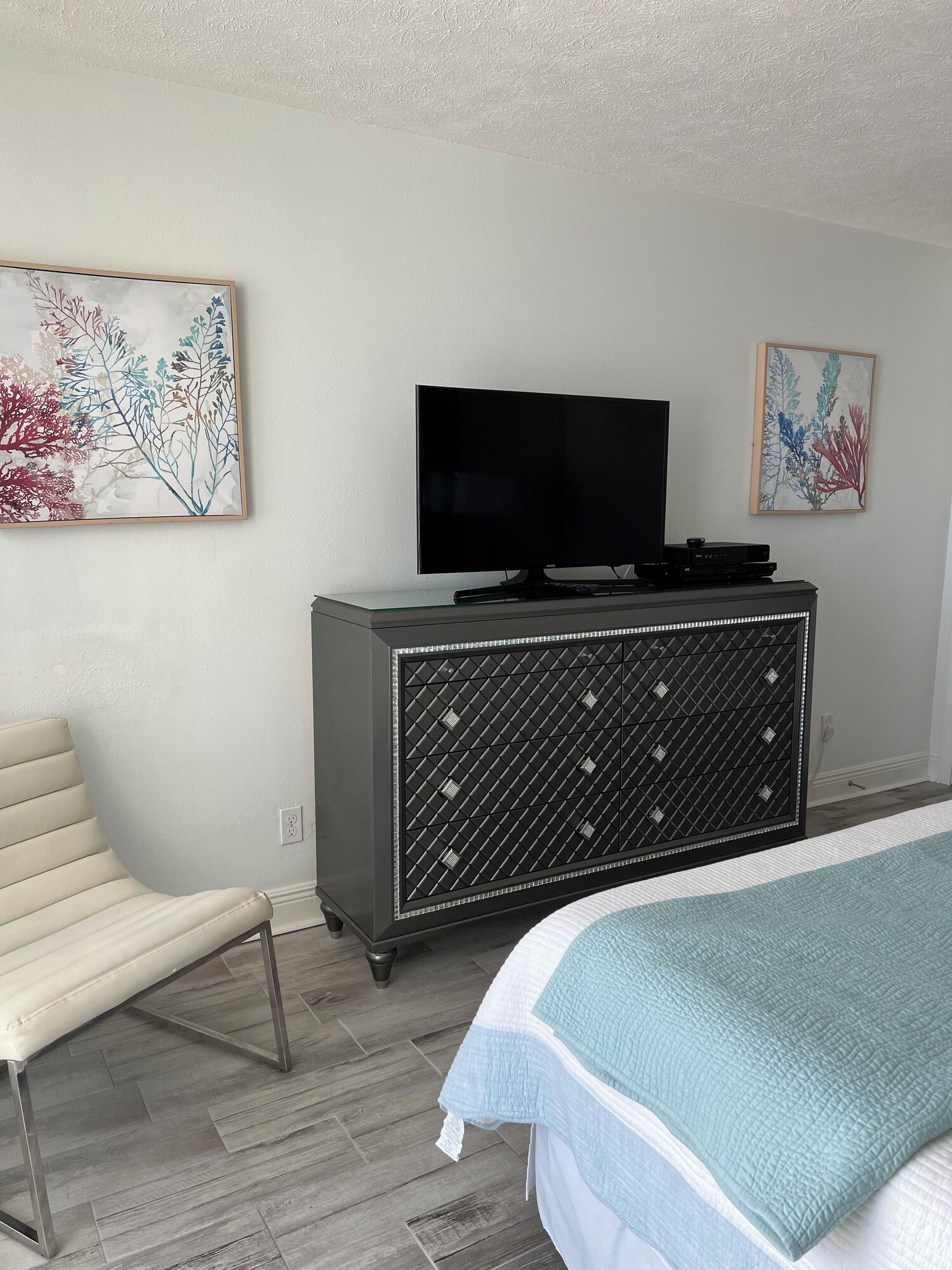 Pirates Cove 118 gallery photo 13