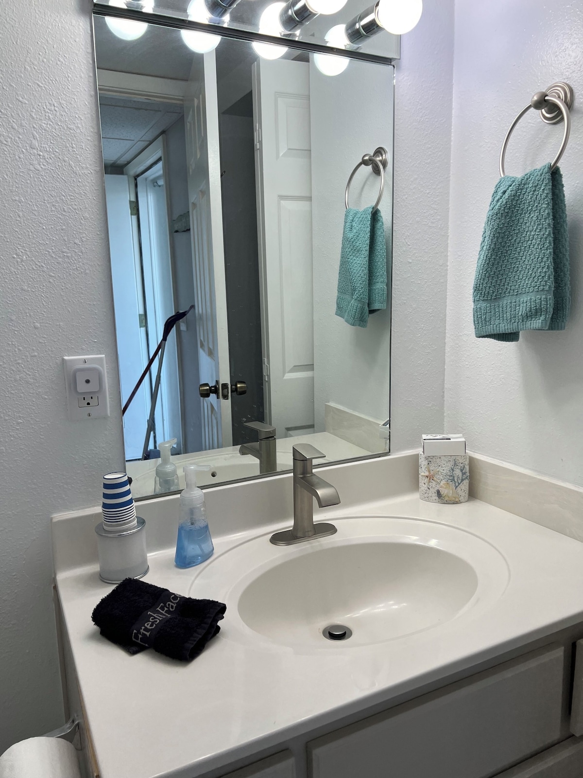 Pirates Cove 118 gallery photo 25