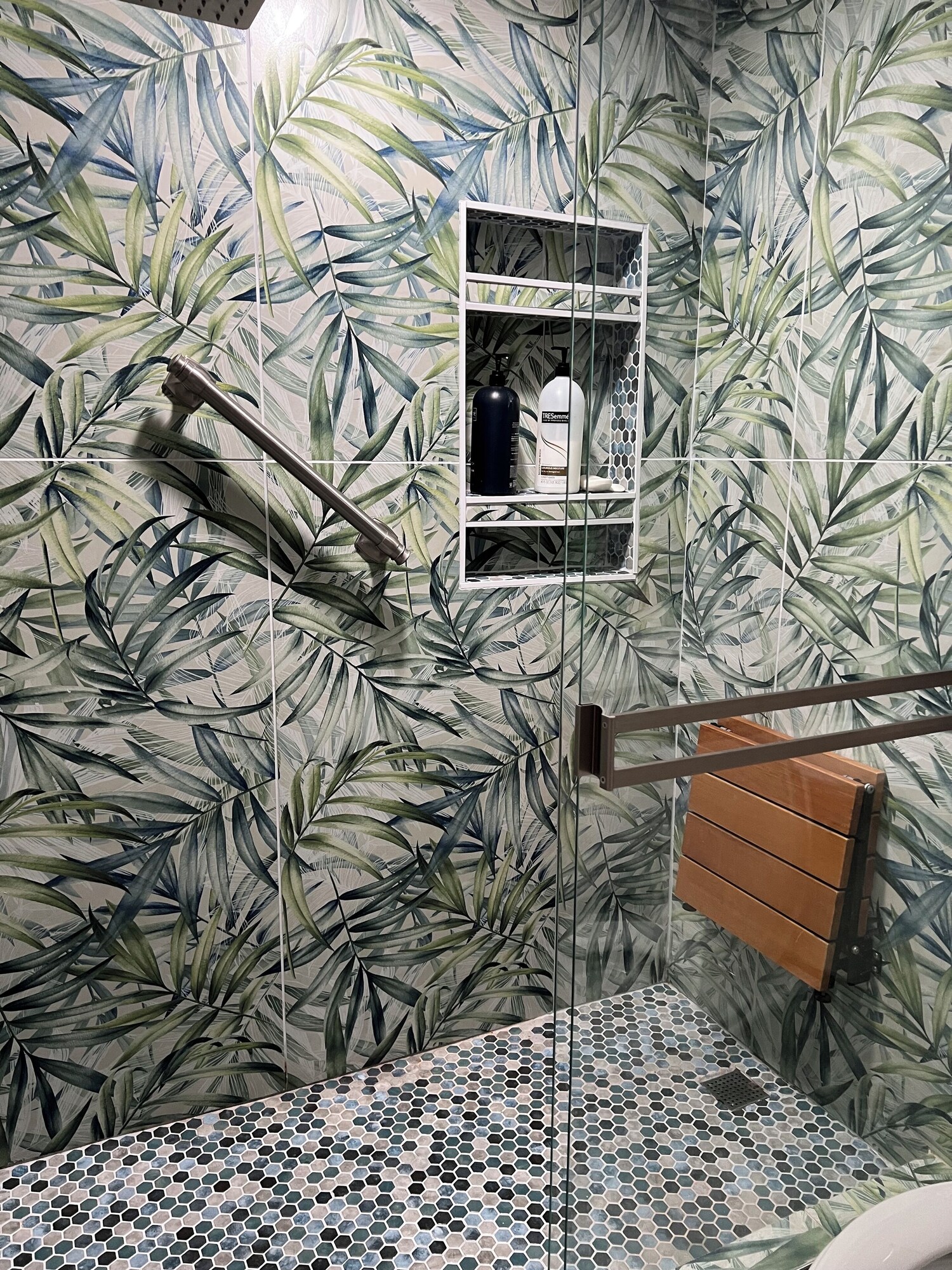 Pirates Cove 120 gallery photo 5